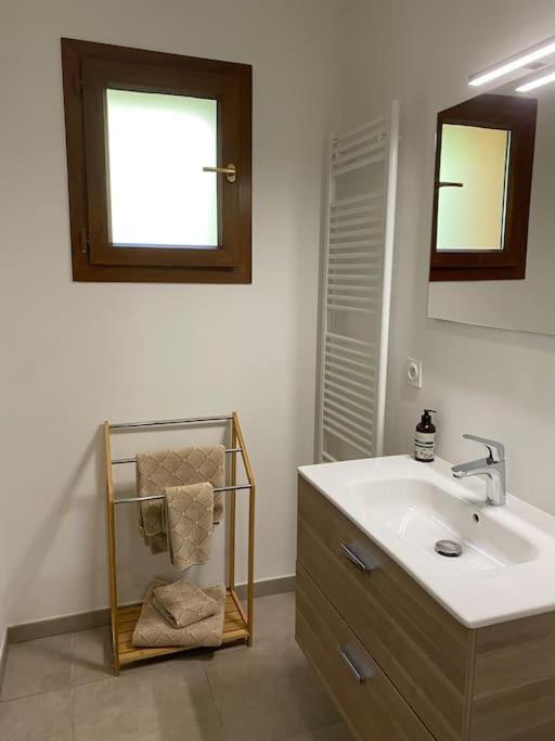 Gorgeous 2 Bedroom, 2 Full Bath, Ski In Apartment! Winner Of 2025 And 2024 Traveller Award! Morzine Ngoại thất bức ảnh